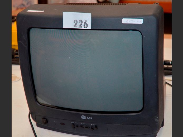 LG COLOUR TV [Switches on, untested further] ### LICENCE PLEASE ###