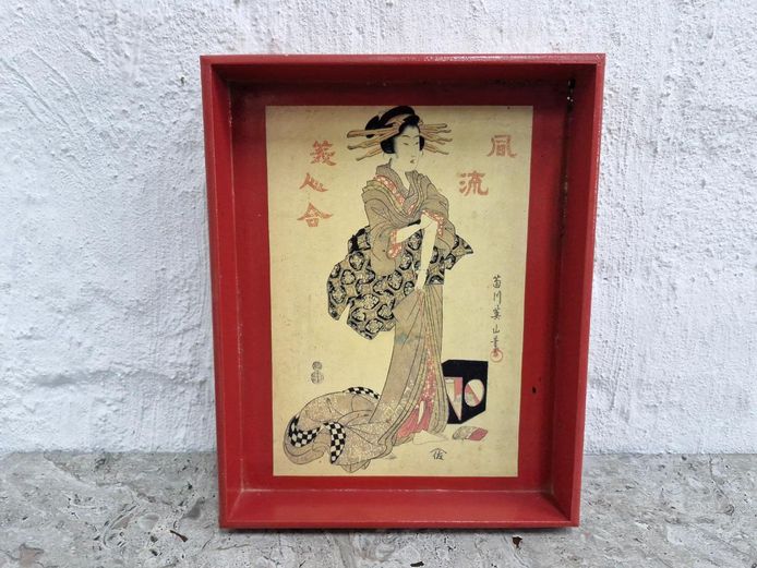 Japanese Red Wooden Tray with Kikukawa Eizan Ukiyo-e Print
