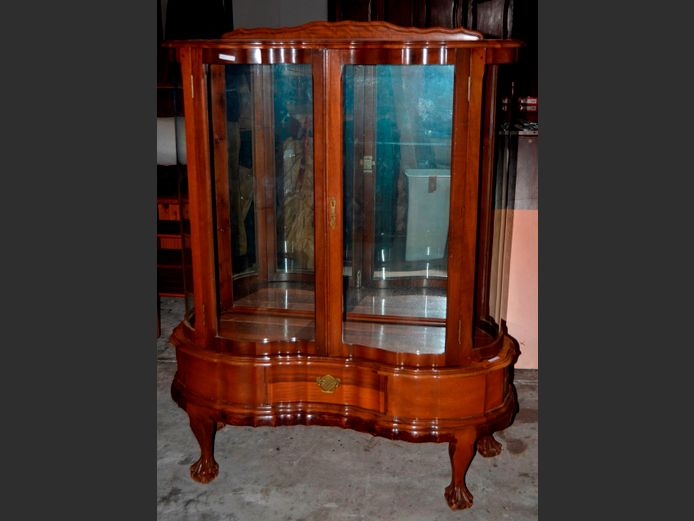 IMBUIA BALL & CLAW KIDNEY SHAPED 2-DOOR GLASS FRONT DISPLAY CABINET, 100 x 40 x 146cm