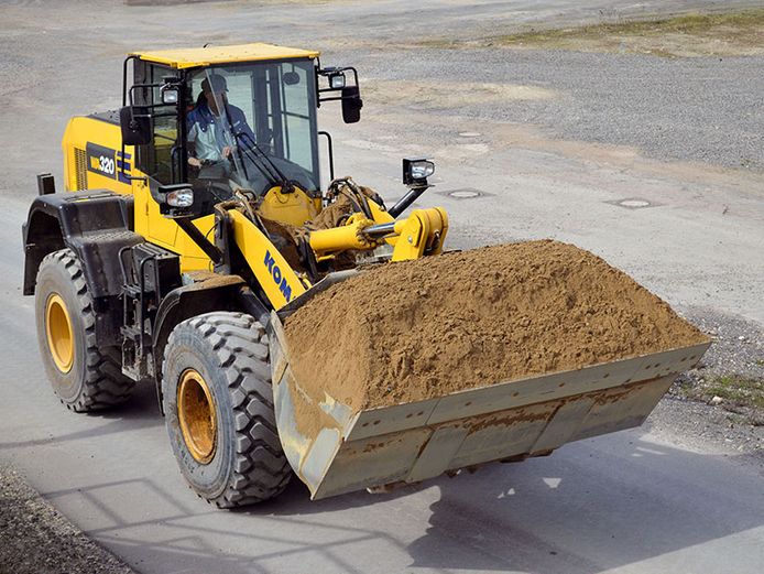 🚜 Lot 3: Komatsu WA320 Wheel Loader