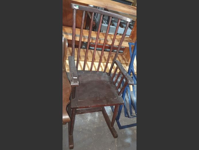 STAINED PINE ROCKING CHAIR