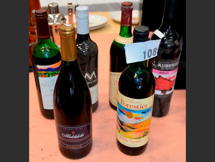 LOT: 6 x BOTTLES ASSORTED RED WINE [Condition of contents unknown]