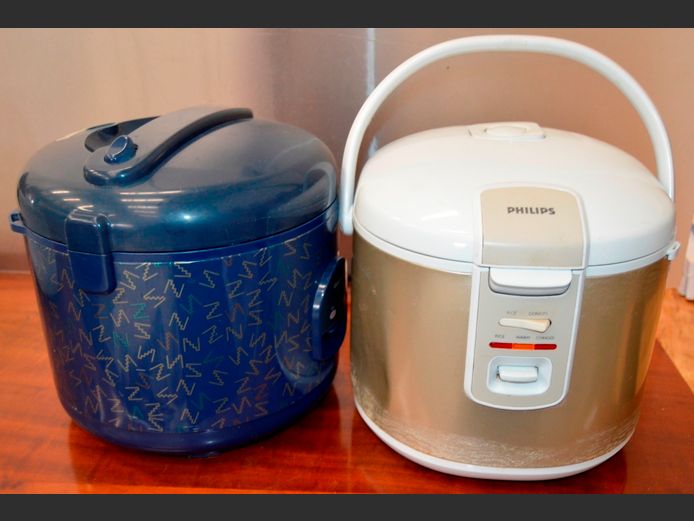 PHILIPS ELECTRIC RICE COOKER & ANOTHER [Switch on, 1 dented]