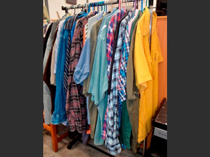 ASSORTED MEN'S LONG & SHORT SLEEVE SHIRTS [Sizes XL, 4XL & 5XL]