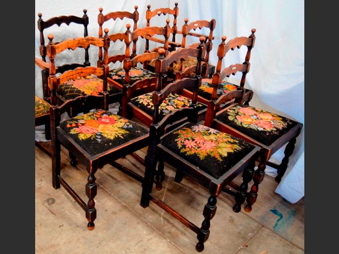 SET OF 8 OAK LADDER BACK DINING CHAIRS [Seats worn, needs staining]