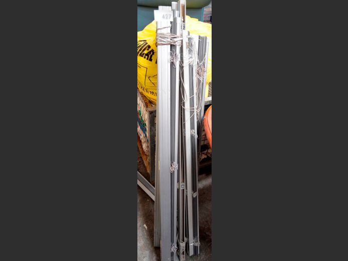 LOT OF 6: GREY METAL BLINDS, Average length = 127cm