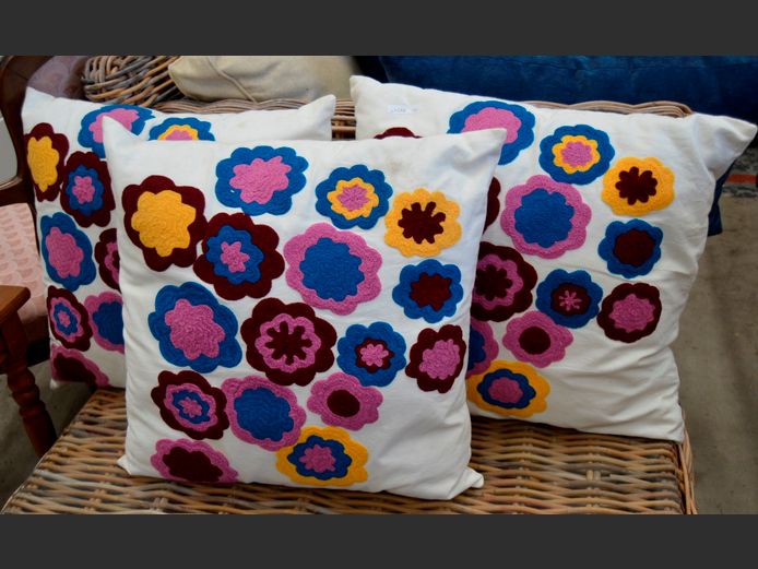 SET OF 3 FLORAL PATTERNED SCATTER CUSHIONS, 50 x 50cm