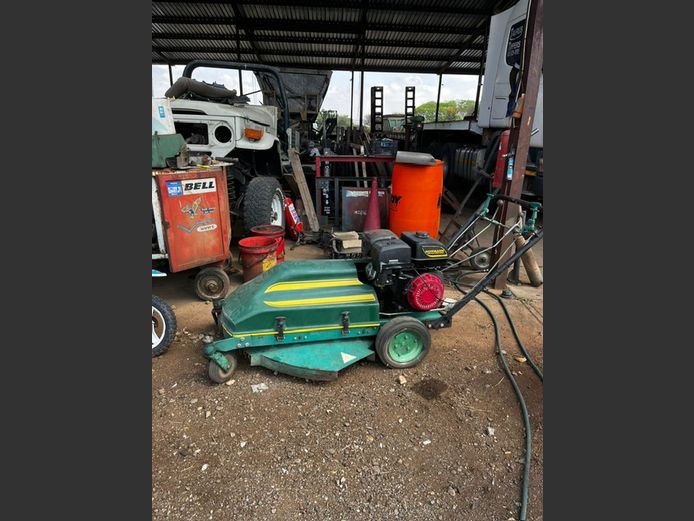 Turf King 750 Lawnmower