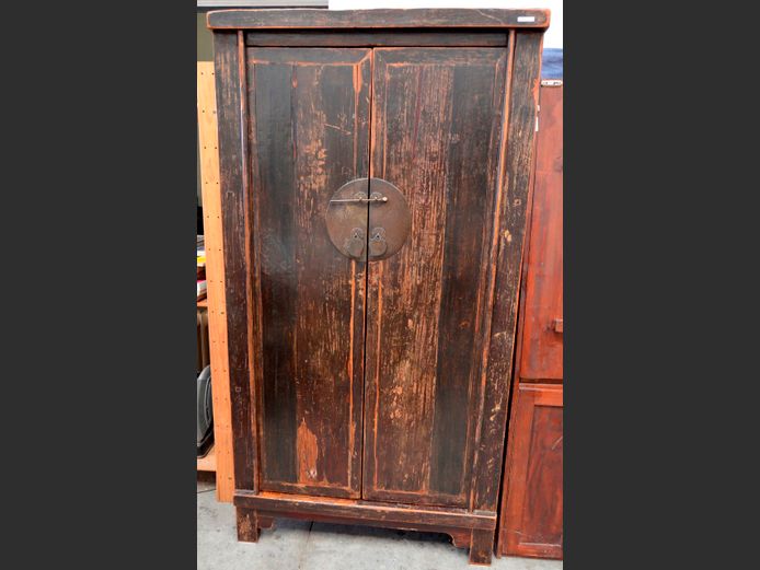 ANTIQUE CHINESE HAND PAINTED 2-DOOR CABINET, 103 x 61 x 195cm