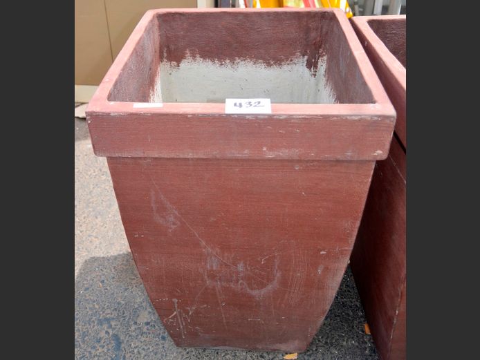 BROWN TAPERED PLANT POT, 49 x 48 x 78cm