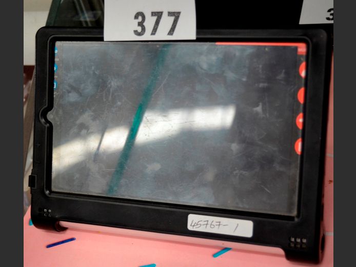 LENOVO ANDROID TABLET [Switches on, Untested further]