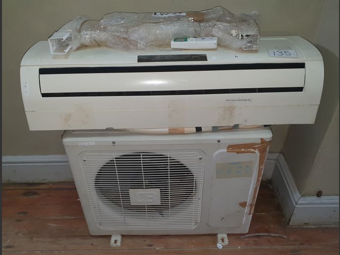 DB 9 000BTU SPLIT AIR CONDITIONER