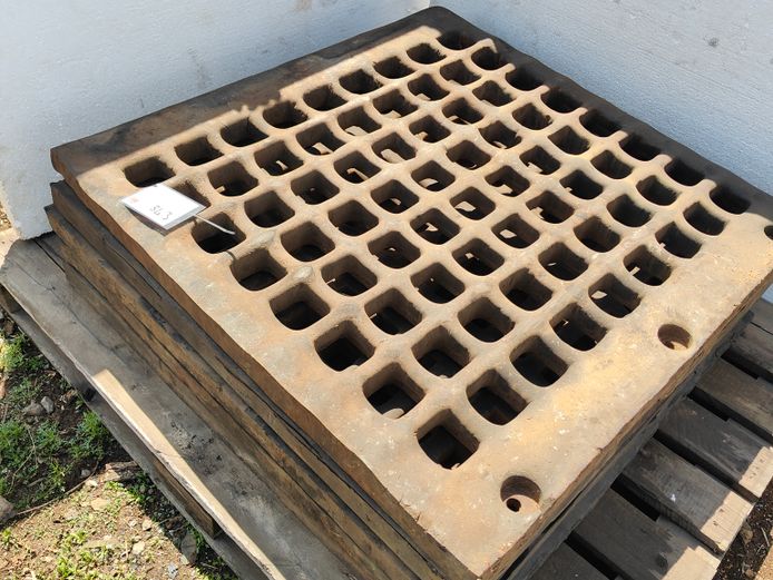 RUBBER-LINED CRUSHER SCREEN PANELS