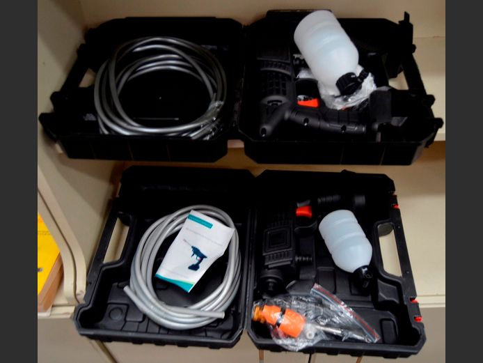 LOT: 2 x PORTABLE HIGH PRESSURE CLEANERS & 1 BATTERY [Untested]