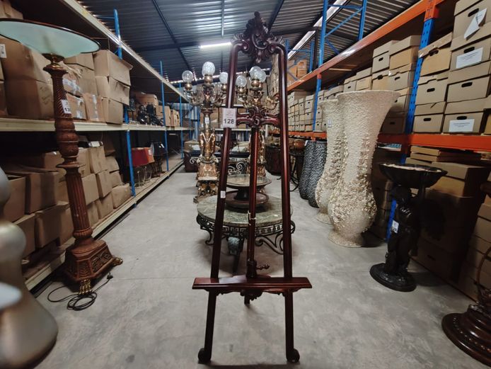 Antique Wooden Easel (STC)