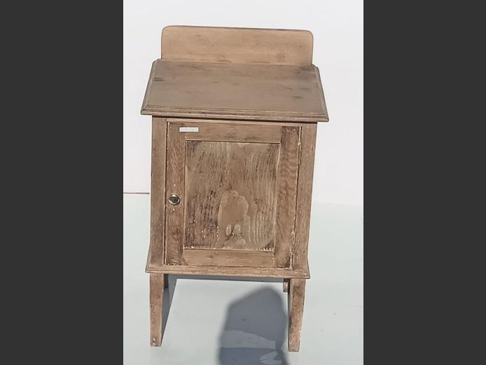 OAK SINGLE DOOR BEDSIDE PEDESTAL
