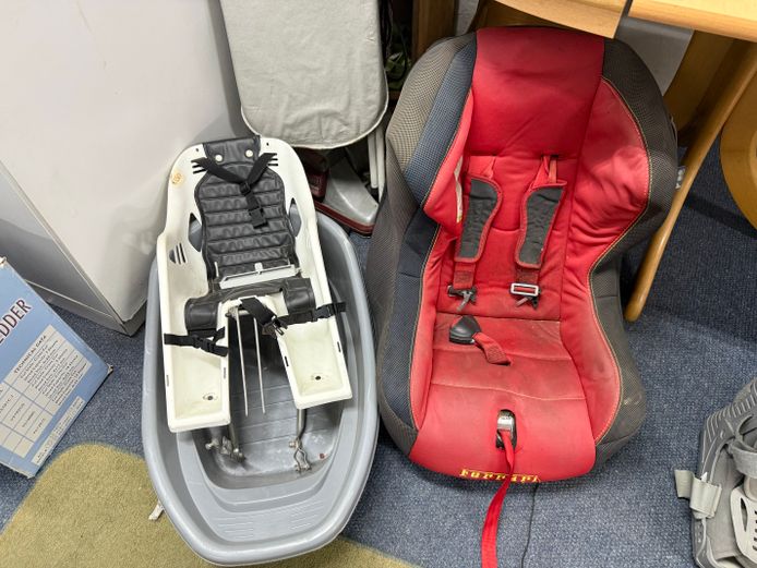 Baby car seat, baby bicycle seat attachment and baby bath