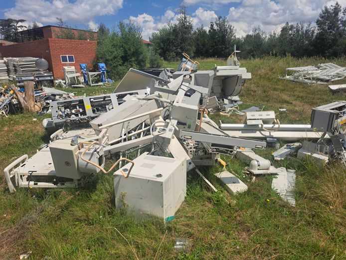 Assorted electrical equipment scrap