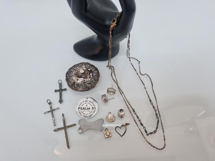 Assorted Costume Jewelry Pieces