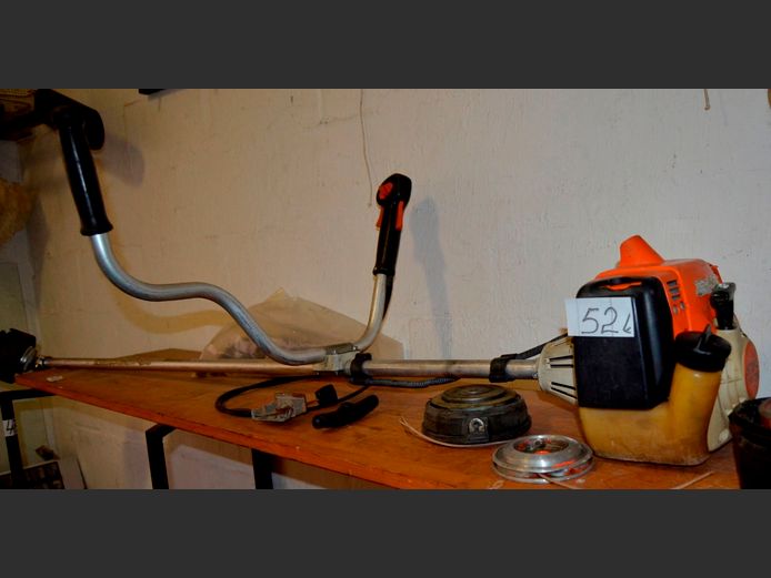STIHL FS 120 PETROL BRUSH CUTTER [Needs a service]