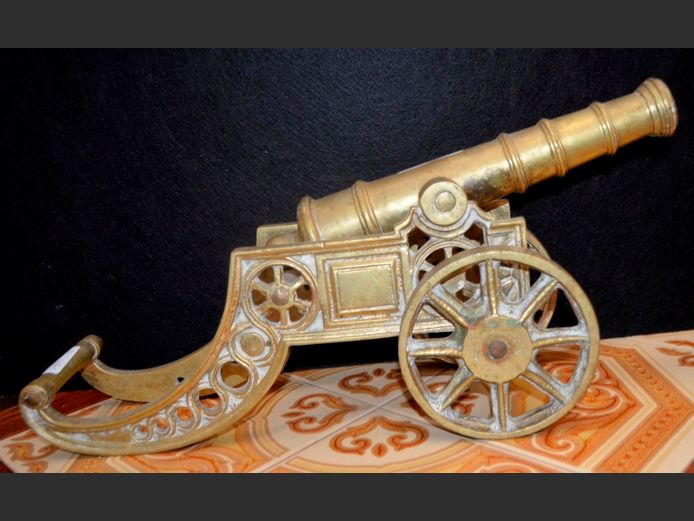 BRASS ORNAMENTAL CANON, 45 x 13 x 21cm