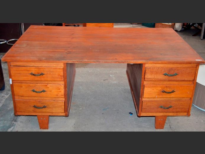 SAPELE MAHOGANY 6-DRAWER DESK, 153 x 92 x 17cm