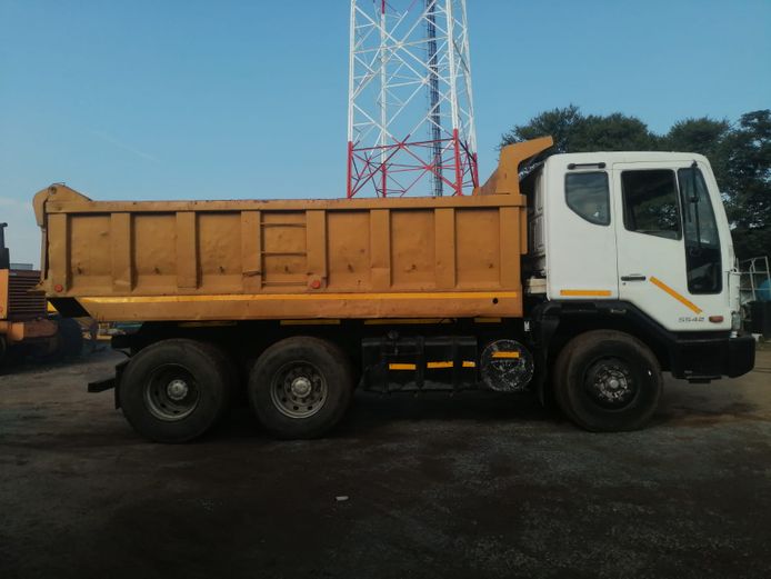 TATA NOVUS 5542 TIPPER TRUCK DIESEL