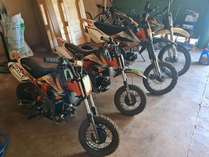 X4 PITBIKES