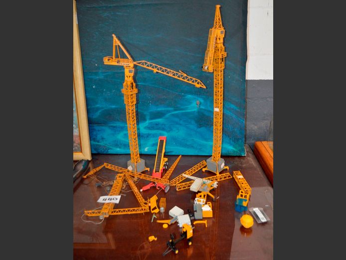 MODEL EARTHMOVING EQUIPMENT: LIEBHERR CRANES WITH EXTRA COMPONENTS, CEMENT MIXER & BRICK CONVEYOR