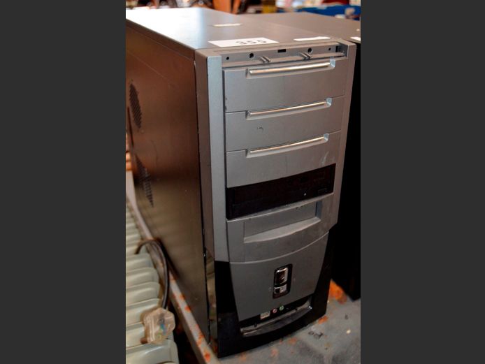 BLACK DESKTOP PC [Not working]  [#: 414711283]