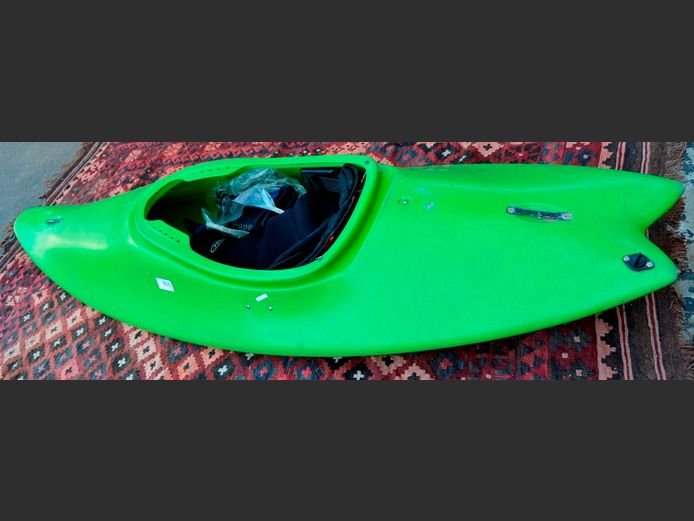 GREEN CANOE & SWIMMING GEAR, 240cm Long