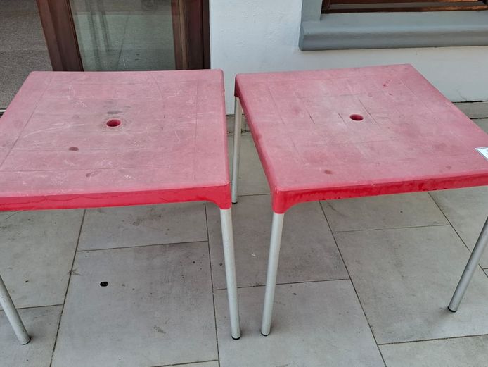2 x Plastic top tables
