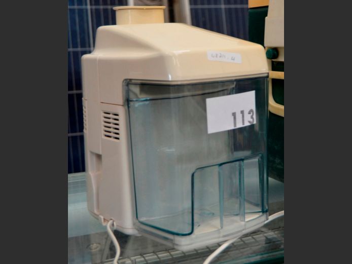 MOULINEX FOOD JUICER [Switches on, untested further]