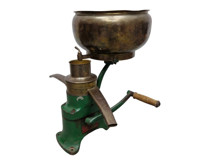 Early 20th Century Diabolo Cast Iron & Brass Cream Separator
