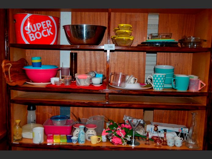 LOT ON 5 SHELVES: STICK BLENDER, ICE BUCKET, MUGS, etc [Untested]