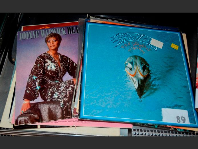 COLLECTION LP RECORDS: FRANK SINATRA, NATALIE COLE, Etc