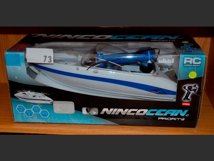 REMOTE CONTROLLED SPEED BOAT [Untested]