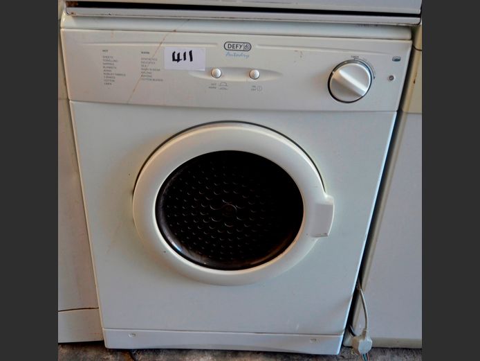 DEFY AUTODRY TUMBLE DRYER [Switches on, untested further]