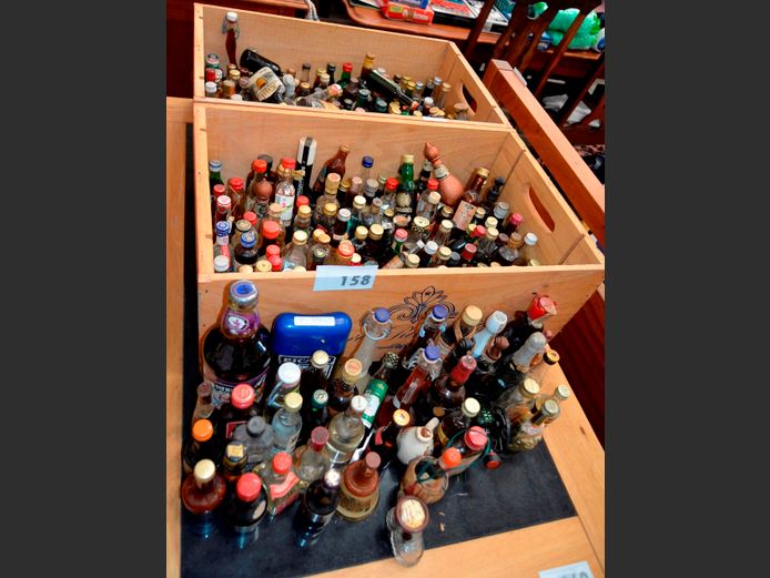 COLLECTION MINIATURE LIQUEUR BOTTLES & 2 PINE CRATES