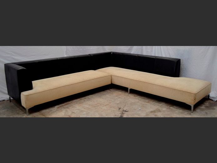 BLACK LEATHER & BEIGE FABRIC 2-PIECE L-SHAPED LOUNGE SUITE, 310 x 290cm [Cat scratches, Needs a good clean] [#: 413043757]