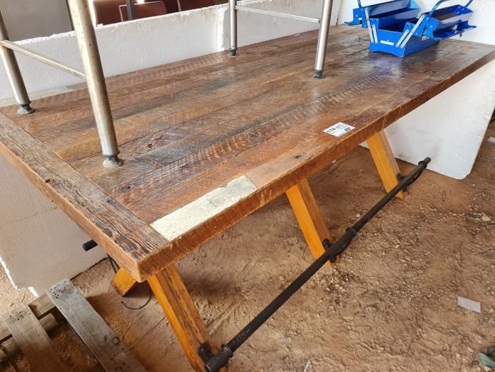 WOODEN TABLE