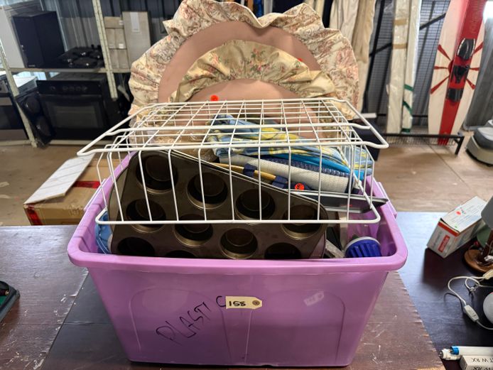 Crate of Kitchen Goodies 