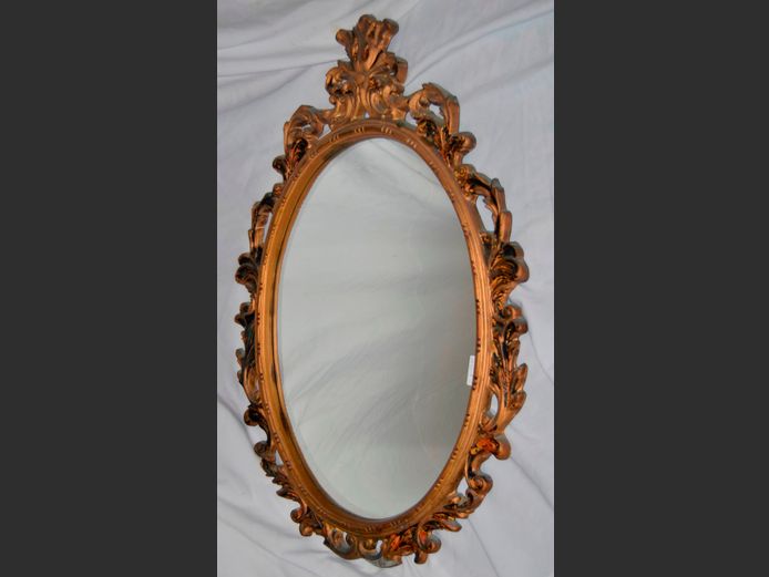 ROCOCO GILT FRAMED MIRROR, 92 x 64cm