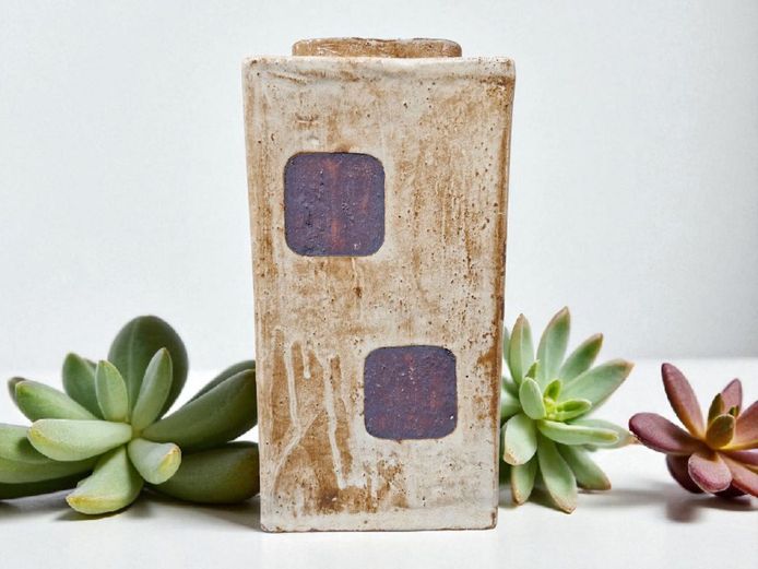 Hand-Shaped Ceramic Vase with Natural Glaze