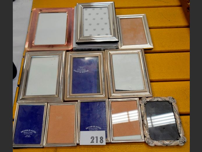 LOT: SILVER PLATE PICTURE FRAMES