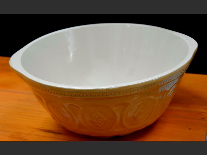 VINTAGE CERAMIC MIXING BOWL, 31cm Diameter x 14cm