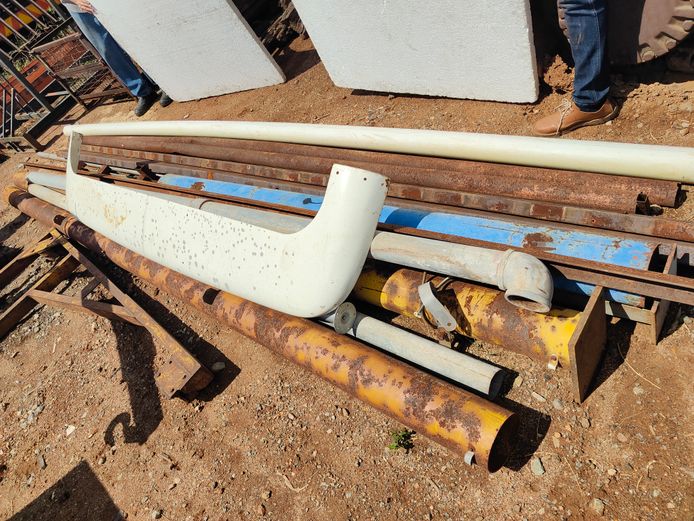 LOT STEEL PIPES