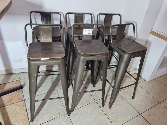 6 X STEEL BAR STOOLS