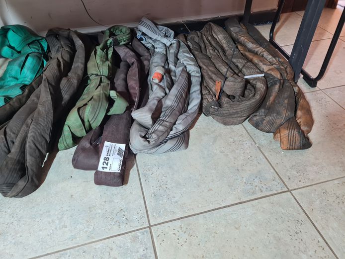 7 X SLINGS