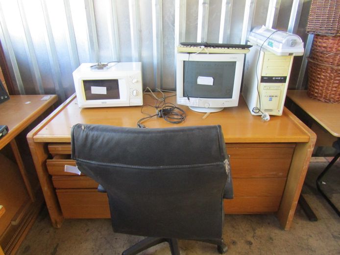 Wooden desk, chair, microwave, computer box, light, computer screen & 2x keyboards 